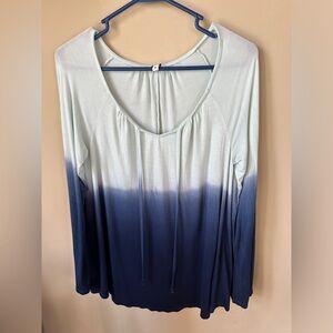 Sonoma Tie Dye Two Tone Blue Top Size M